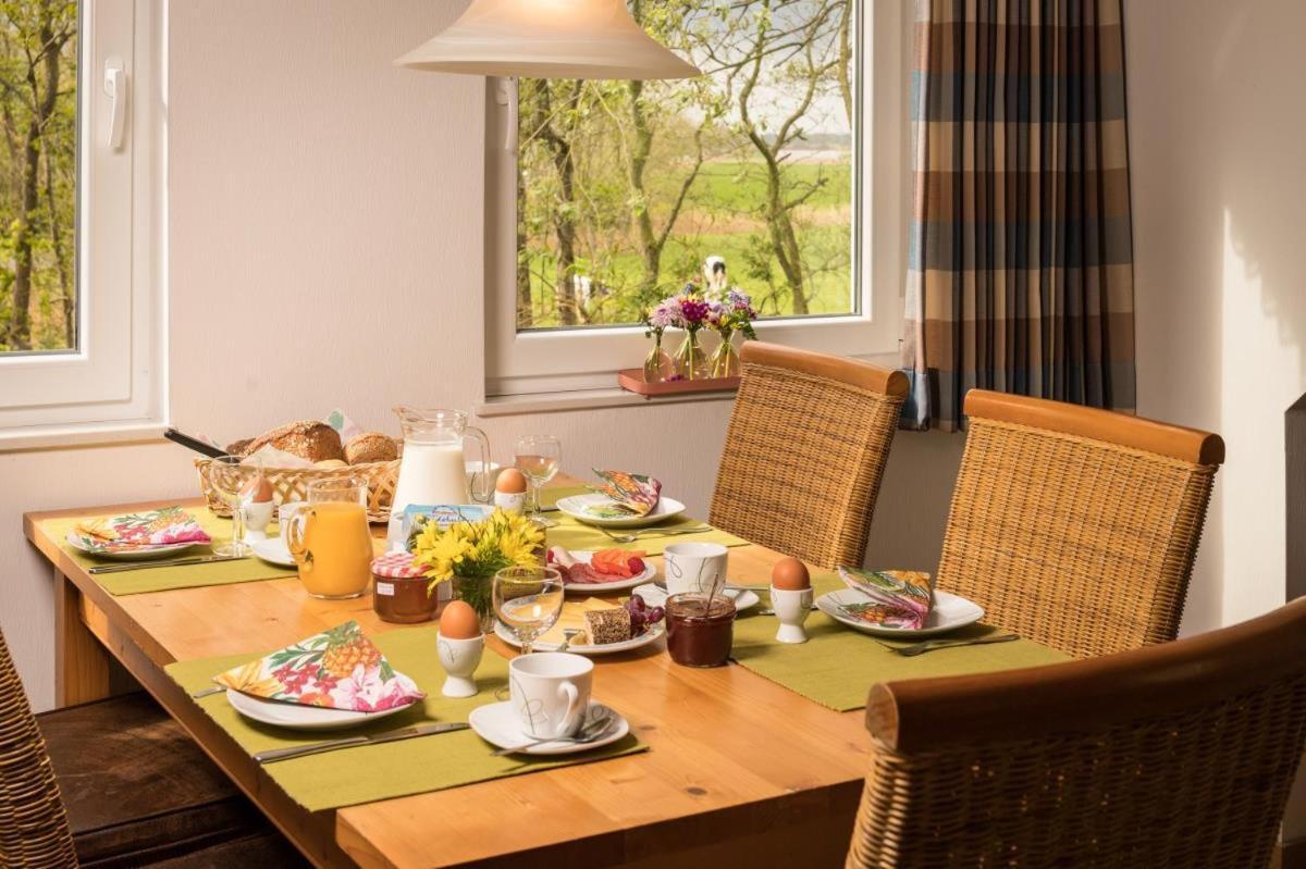 Friesenhof Janssen - Urlaub Auf Dem Bauernhof Apartment Neuharlingersiel Bagian luar foto