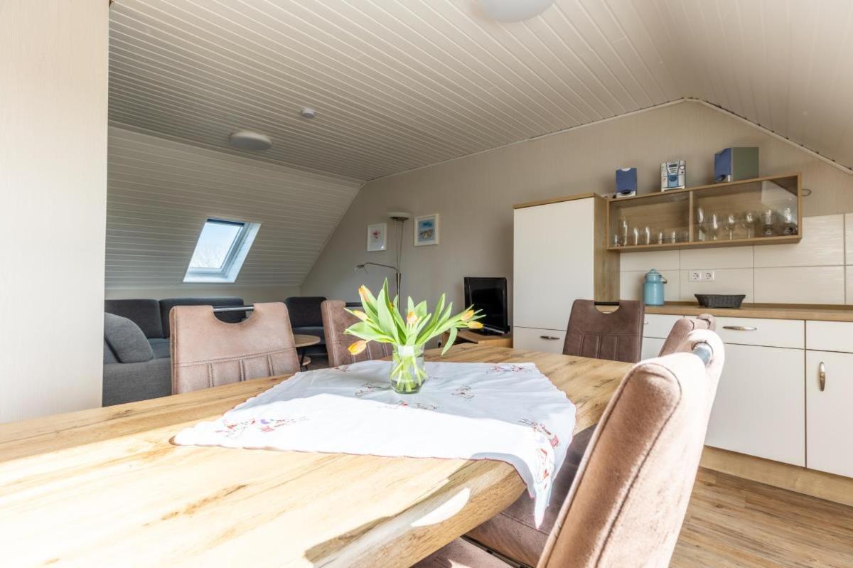 Friesenhof Janssen - Urlaub Auf Dem Bauernhof Apartment Neuharlingersiel Bagian luar foto